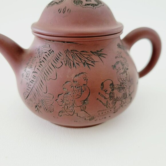 Chinese Yixing Clay Teapot, Carved Figural Design Burnished Purple Clay 10fl. oz - Picture 13 of 16